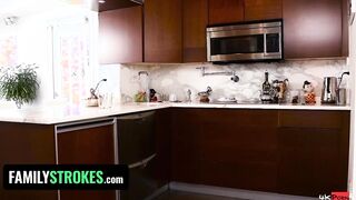 FamilyStrokes - Gigantic Assed Blondie Getting Her Bubble Butt Bouncing