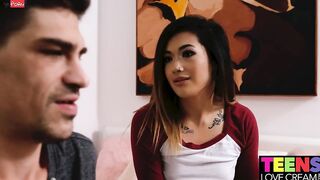 18 YO AUBREE ICS LOVES a CREAMPIE FROM HER SISTERS bf