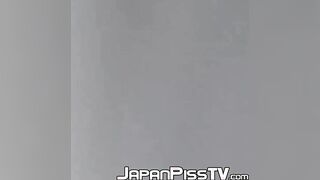 Naughty Japanese cuties pissing in the streets