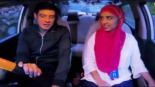 Dost ne biwi ko choda Car me