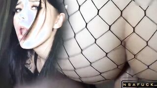 TEEN SQUIRTS FOR THE FIRST TIME