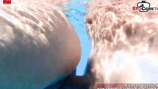 LATINA TOURIST 19 YO ALASKA ROD HAS UNDERWATER SEX IN THE