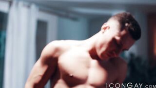 Twink Tristan Hunter facialized after hardcore doggystle fuck
