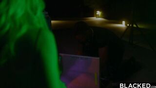 BLACKED bbcs-hungry Blonde fucks DJ at her house party