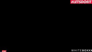 WHITEBOXXX - BUBBLE BOOTY BLONDE VINNA REED INTIMATE SEX WITH HER TRAINER - LETSDOEIT