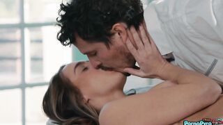 Horny Cadence Lux Cheats On Fiancé & Fucks Masseur Robby Echo