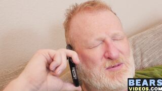 Chubby bear has unforgettable fun with a prick fiddler