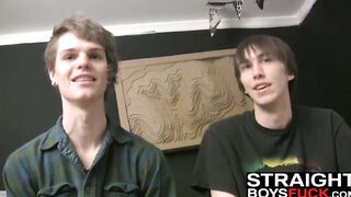 Slender bum bandits have a kinky threesome fuck fest in bed