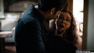 Coed willing to use dirt to get fucked