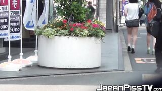 Deviant Japanese women pissing on each other lovingly