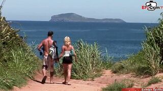 Slender blonde slut double penetrated into an outdoors three-way