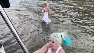 girls go open wild