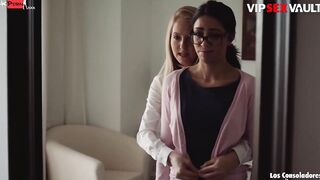 LOS CONSOLADORES - Julia De Lucia Got Herself A Well Deserved three Way - VIP SEX VAULT