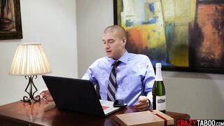 Erotic huge booty mom Abella Danger plowed inside asshole after