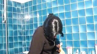 Pee party into the toilet