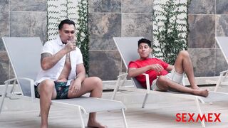 MILF has a threesome with strangers