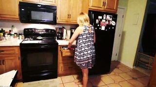 Auntie Cums to visit