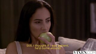 VIXEN Beautiful myfreecam knows what she wants & takes control
