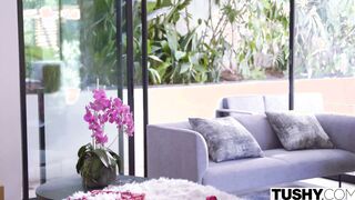 TUSHY Anal-enjoys Kenna & Vicki have passionate foursome
