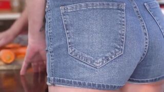 21sextreme cheating teen wife is thirsty for her milf-in-law
