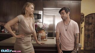 Stepmom Jasmine Daze Is A Lucky Anal Squirting Treat