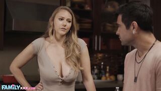 Stepmom Jasmine Daze Is A Lucky Anal Squirting Treat