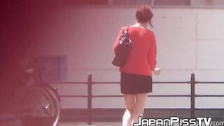 Naughty Japanese babes have no problems peeing in public