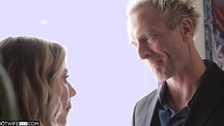 Anna Claire Clouds Hubby Is Very Happy To Share