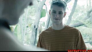 Derek Kage fucks the cute delivery guy Trevor Harris