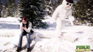 Public Handjobs Brandi de Lafey Strokes A Snowman