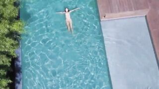Fucking my vulgar gf inside the tub bath