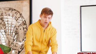 Twink Jack Bailey Gets into Anal Threesome