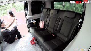 FUCK INTO TRAFFIC - Cutie Killa Raketa Rides Daddy On