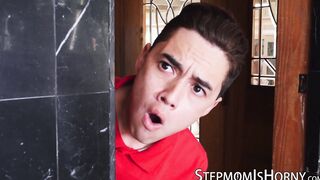 Naughty stepmom Riley Jenner rides forbidden cock