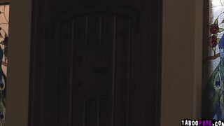 Coco Lovecock makes Isiah fall for her game