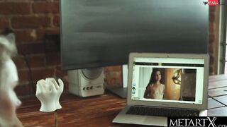 Blue-eyed blonde masturbates over her favorite porn star