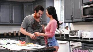 Twistys - Food Fight Banged! - Gina Valentina 2CDonnie Rock