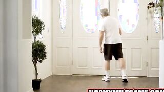 Right porn video – The old man fucks blonde teen