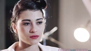 Classy dykes Dani Daniels and Raven Rockette lick each other