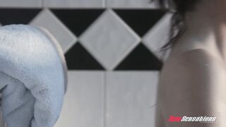Jessica Worships A Ebony Dick two