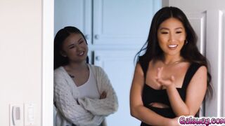 Jennie and Lulu makes intimate sex together