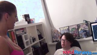 British beauty falls for a fake producer and sucks his cock