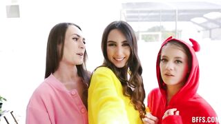 1 bro fucks 3