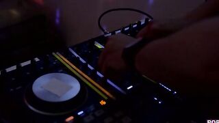 Van Wylde hosts a rave party into the living room with his girlfriends Ariana Marie and Moka Mora. The trio