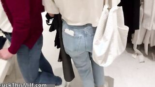 Fucked with a stranger in the fitting room while my boyfriend was at work