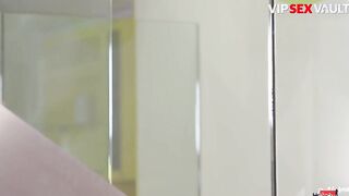 VIP SEX VAULT - Erica Black & Thomas Hyka - PINUP CUTIE
