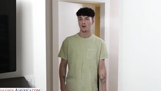 College Boy Seduced by a Mature MILF Neighbor