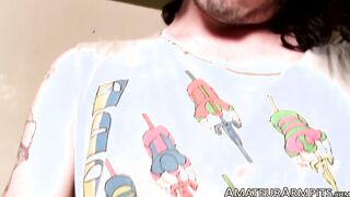 Sweaty armpits jock wears his sexy glasses while jerking