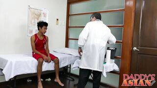 Doctor Daddy measures twink patients ass with his cock