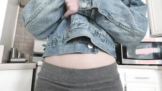 stepsis squirts on bro's huge cock